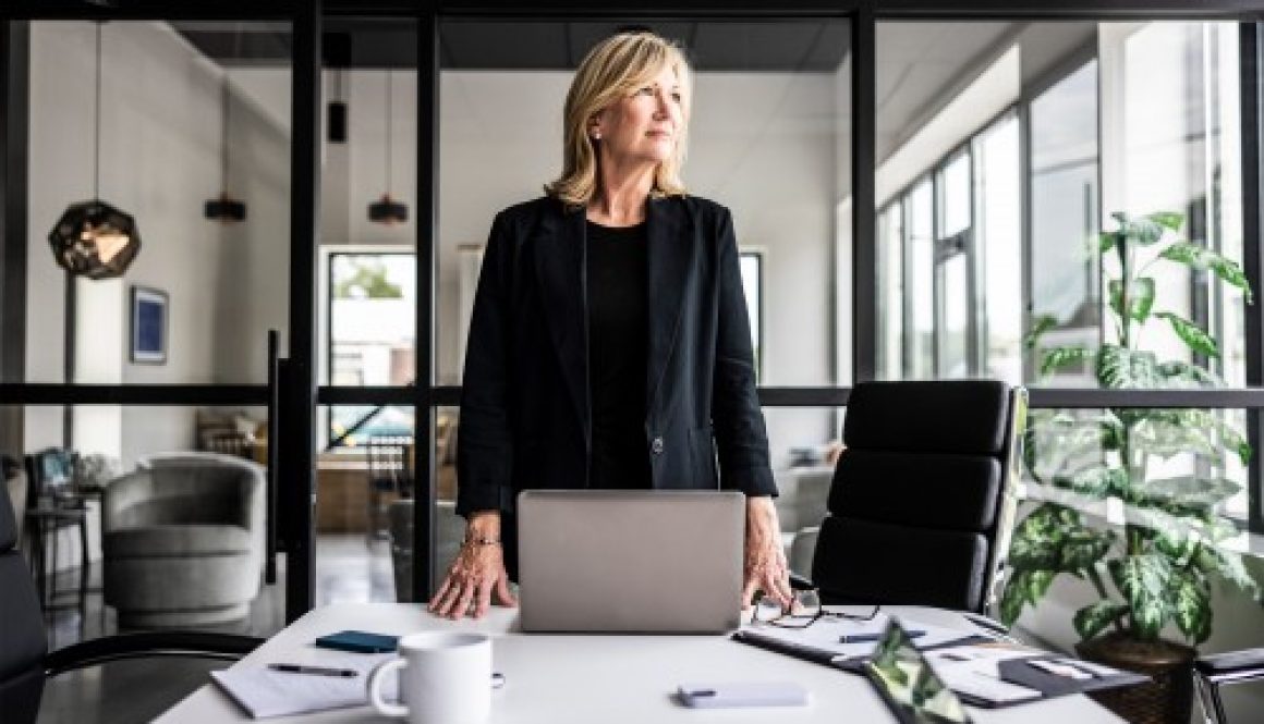 Le cadre dirigeant doit participer à la direction de l'entreprise