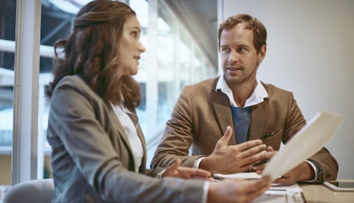 Renonciation du conjoint commun en biens d'un associé à la qualité d'associé