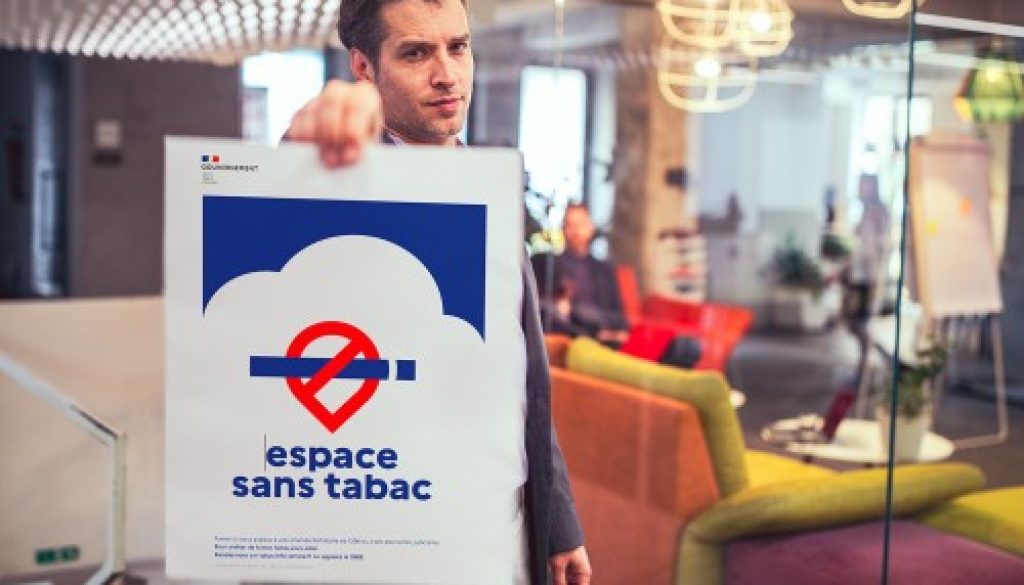 Interdiction de fumer sur le lieu de travail : vos affiches sont-elles à jour ?