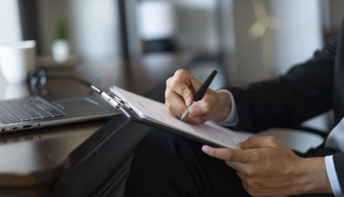 Reprise d'un acte par une société en formation et changement de dénomination sociale