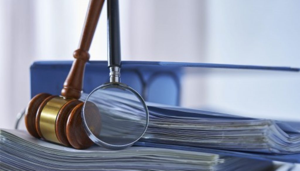 Professionnels du droit : le bilan 10 ans après l'application de la loi Macron